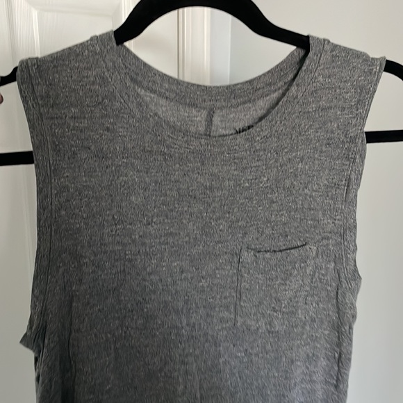 Merona Gray Tank - Picture 2 of 4